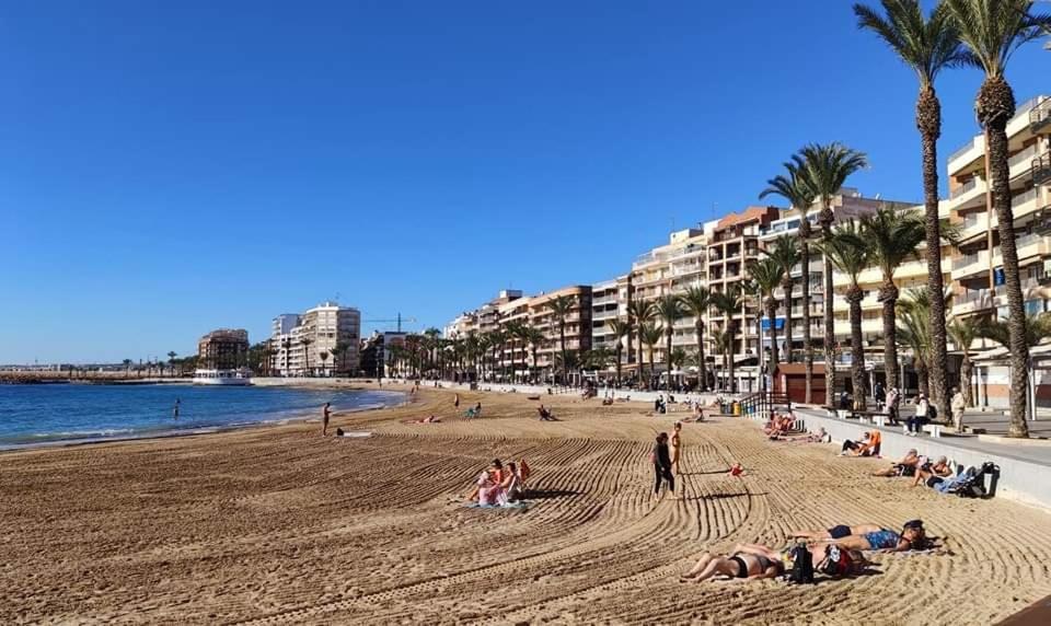Apartamento Azzurro Apartment Torrevieja Ngoại thất bức ảnh