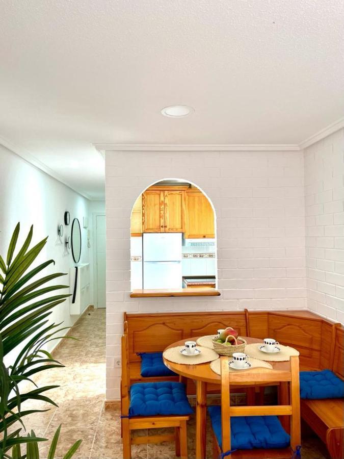 Apartamento Azzurro Apartment Torrevieja Ngoại thất bức ảnh